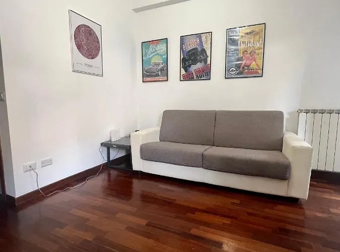 Ponte Milvio - Flat With Terrace Rome